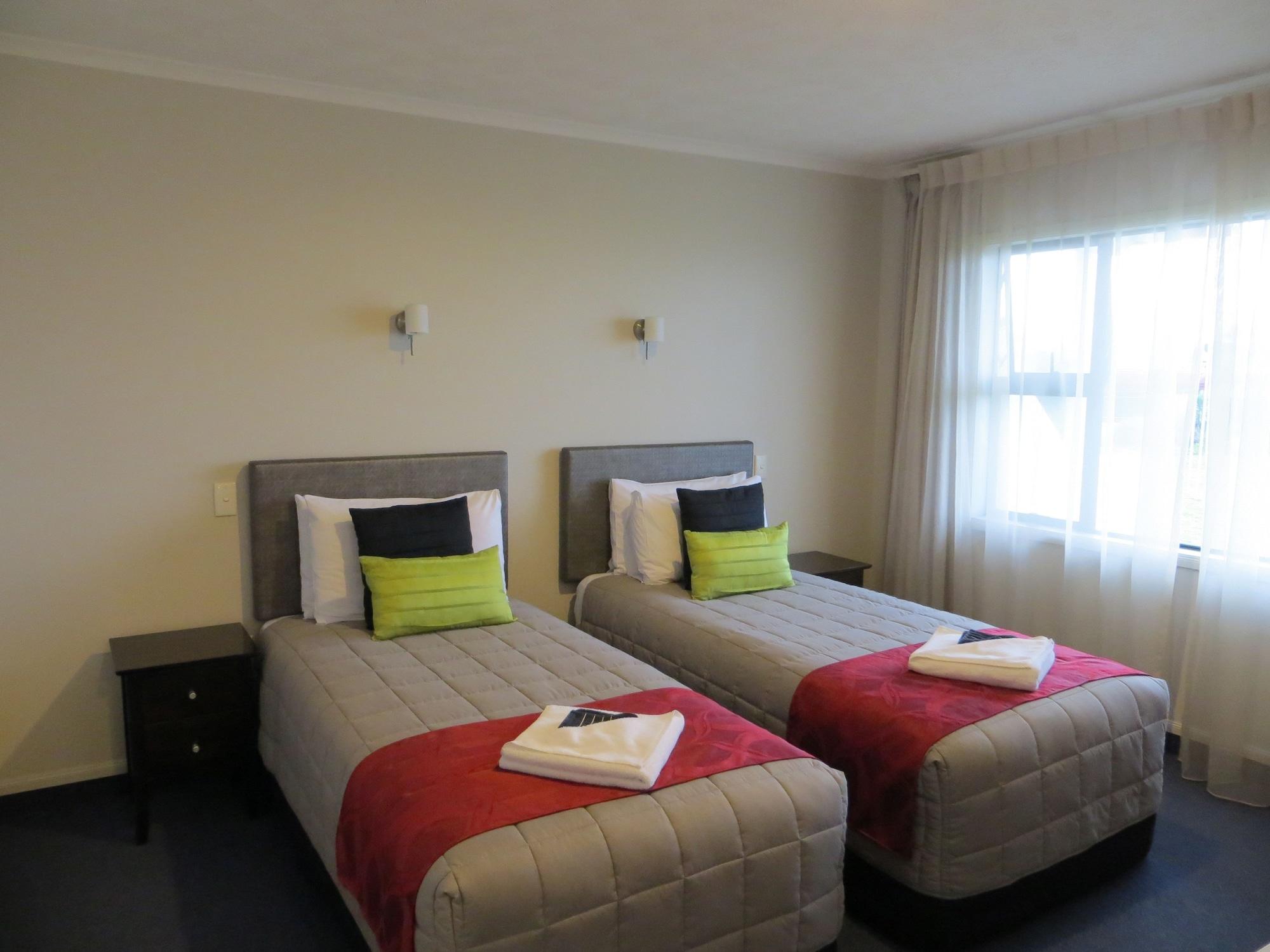 Harbour View Motel On Ahuriri Beach In Napier Nz With Sea View Suites Eksteriør bilde