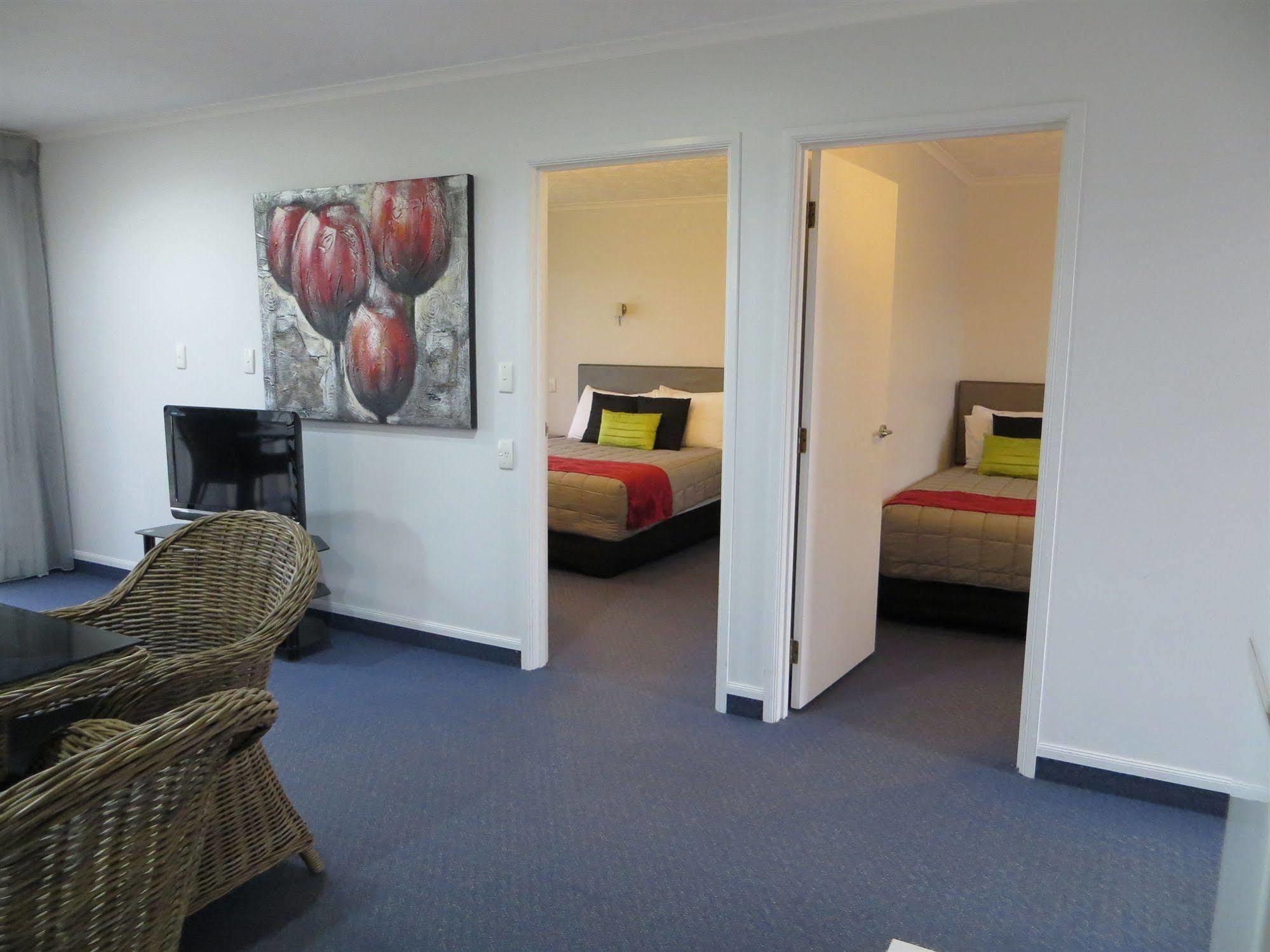 Harbour View Motel On Ahuriri Beach In Napier Nz With Sea View Suites Eksteriør bilde